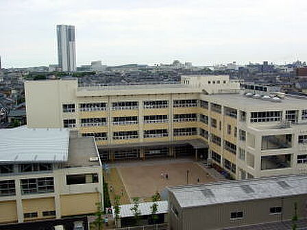 新潟市立万代長嶺小学校(613m)