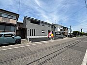 1棟のみの新築分譲です。周辺は住宅がほとんどで落ち着いたエリアです。