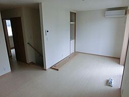 サンモール三郷 202 2階1LDKのリビング/ダイニング