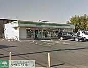 ファミリーマート越谷大林店 徒歩7分。コンビニ 550m
