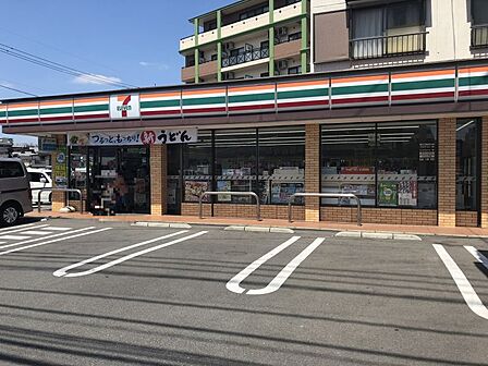 セブンイレブン大野城東大利4丁目店　徒歩約5分　約349ｍ