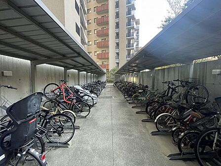 駐輪場スペースも充実しており、自転車を利用される方も安心です!