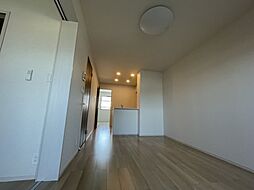 リリー・ジュネス 204 2階2LDKのリビング/ダイニング