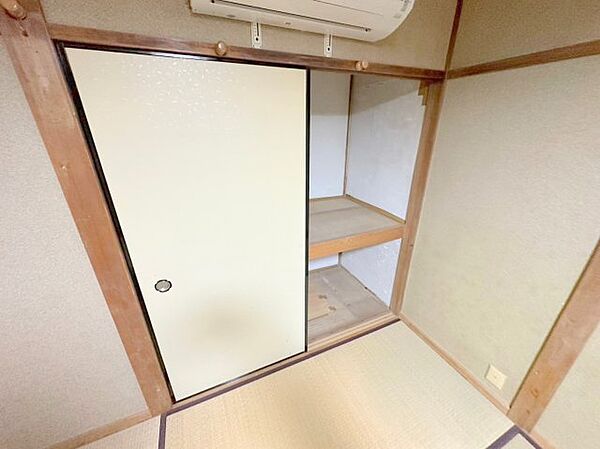 画像8:しっかり収納スペースも確保。使いやすいお部屋です。 