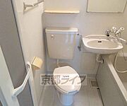 清潔感のあるトイレです