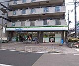 ファミリーマート寺町二条店まで164m 落ち着いた立地