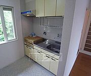 コンロは設備でない部屋もあり