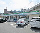 ファミリーマート　皇子山駅前店まで860m