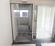中に入るとこんな感じ