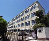 柊野小学校まで551m