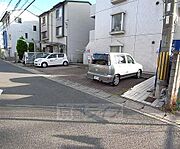 敷地内にガレージもございます。