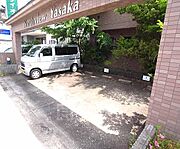 広々としたガレージ