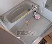 ゆったりくつろげるバスルームです