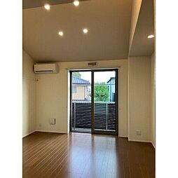 フィカーサイシイII 202 2階ワンルームのリビング/ダイニング