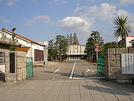 岡山県立岡山操山中学校(207m)