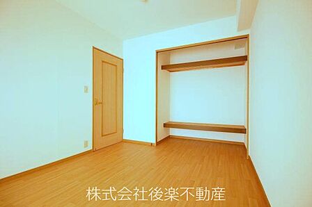 7帖の洋室。