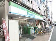 ファミリーマート 下井草駅南口店（284m）