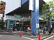 クイーンズ伊勢丹 新高円寺店（323m）