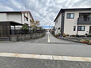 前面道路だけでなく、周辺にも融雪装置がついています◎