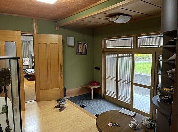 玄関