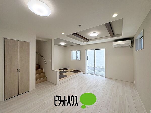 リビング/ダイニングを拡大表示