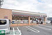 セブンイレブン土支田通り中央店 徒歩7分。コンビニ 500m