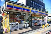ミニストップ上井草店 605m