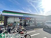 ファミリーマート板橋成増一丁目店 徒歩2分。 160m