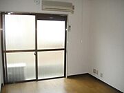 ☆南向きで明るさ◎の居住です☆