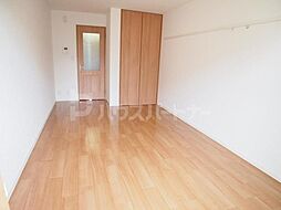 JR総武線 本八幡駅 徒歩8分の賃貸マンション 1階1Kのリビング/ダイニング