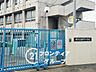 周辺：堺市立家原寺小学校 徒歩3分。 220m