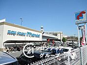 万代堺土師店 徒歩9分。 720m