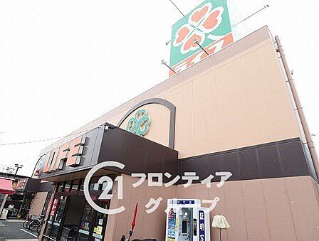 ライフ住吉店 徒歩11分。 810m