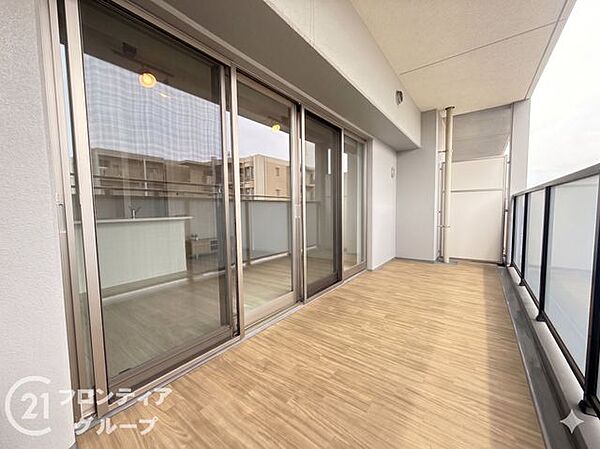 バルコニーを拡大表示