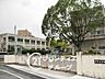 周辺：堺市立若松台小学校 徒歩10分。 730m