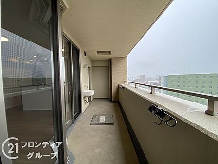 「賃貸のままでいいのか、買うべきか」その判断に必要な情報を、スタッフがわかりやすく整理してお伝えします。お気軽にご相談ください