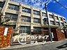 周辺：大阪市立墨江小学校 徒歩8分。 590m