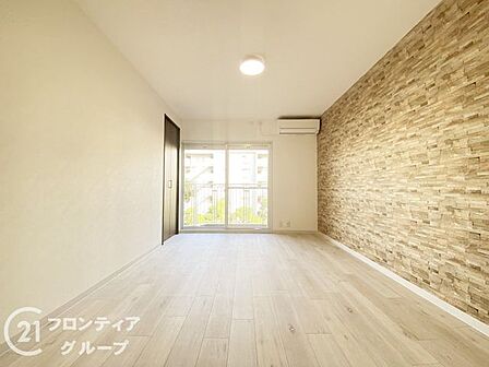 住まい選びは、価格や立地だけでなく、将来の暮らし方まで含めて考えることが大切です。今の段階で気になっていることを、まずスタッフに話してみてください