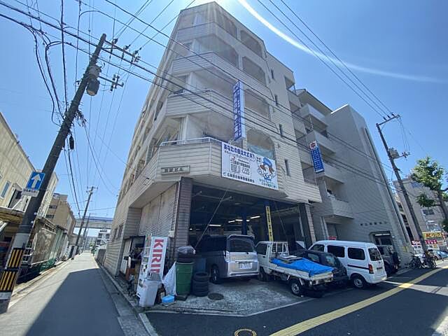 4 / 10