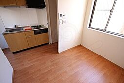 メゾンイースト 1階1DKのリビング/ダイニング