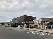 カインズホーム 豊科店（553m）