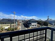 【View】周辺建物と距離があるため、圧迫感がなく、開放感のある眺望です^^