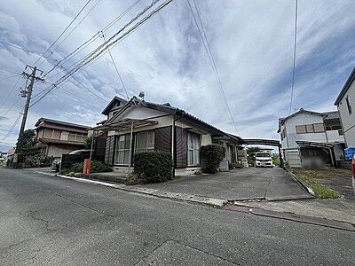 外観：【appearance】94坪超の広々敷地♪建築プランに幅が出て、素敵なお住まいが建てられますね^^