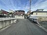 その他：【Front road】前道幅員約6ｍに約15ｍ接しています♪