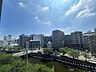 その他：マンションの目の前を流れる大岡川沿いは、横浜市内でも有数の桜の名所です。春にはお部屋や南東向きバルコニーからお花見を特等席で楽しめます。