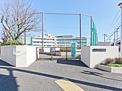 横浜市立軽井沢中学校　340ｍ