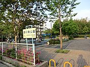 野川東公園　60m（徒歩1分）