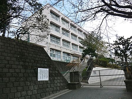 横浜市立川島小学校　1240ｍ