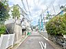 外観：前面道路