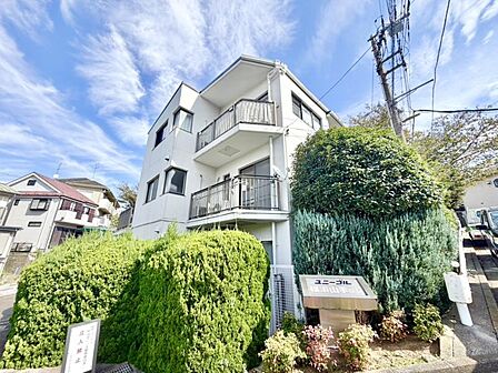 部屋の大きさや周辺環境・街並など、資料には掲載していない情報が現地にはたくさんございます。是非ご確認下さい。